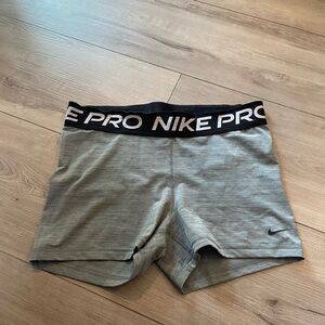 Grey Nike Pros Like New Sz Large